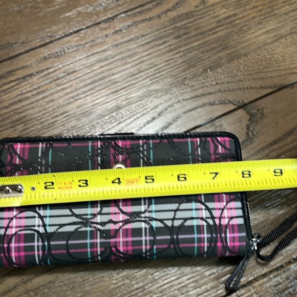 Coach wallet. Used once. Great condition - Picture 6 of 6